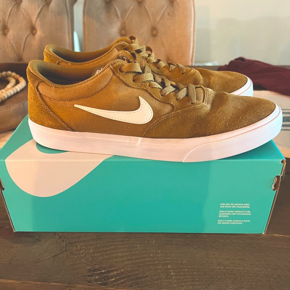 Men’s Suede Shoes